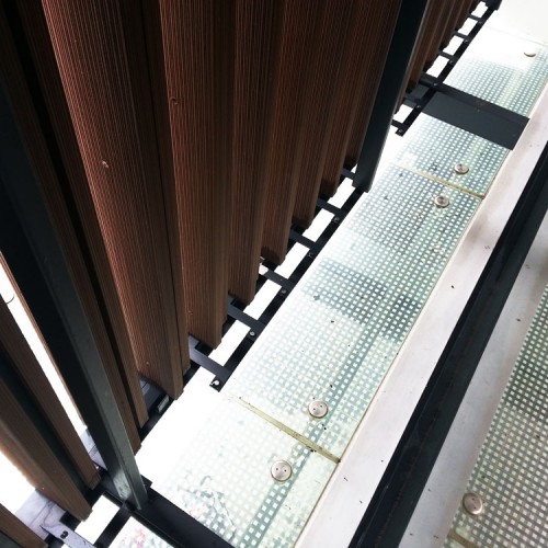 Adjustable Aluminimum Suncreen and Silkscreen Car Porch Skylight